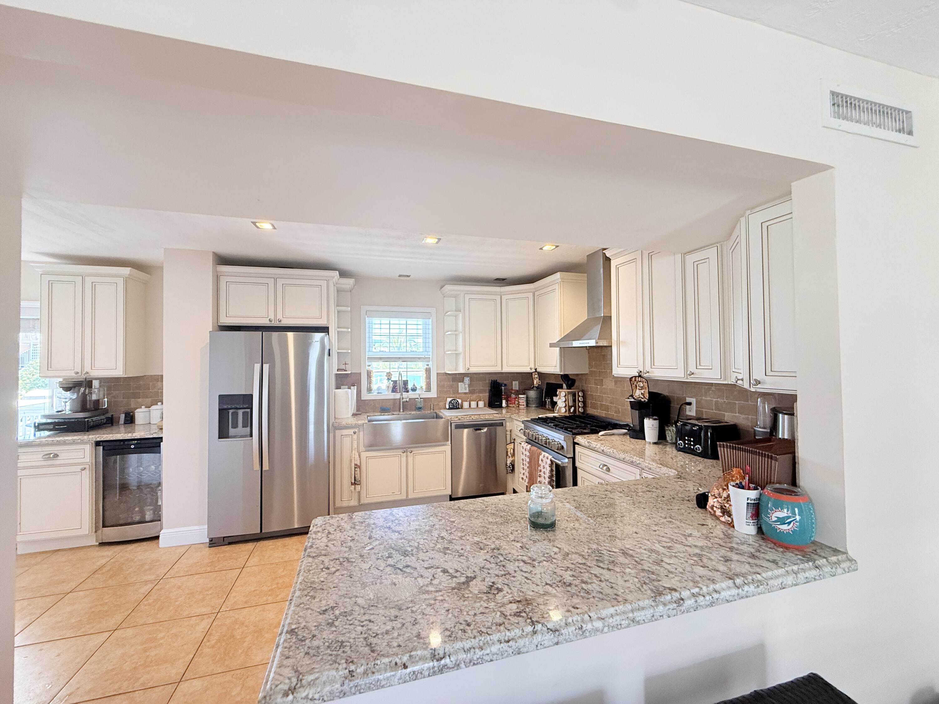 1313 Calder Road Key Largo, FL 33037 - Photo 16 of 81 Kitchen