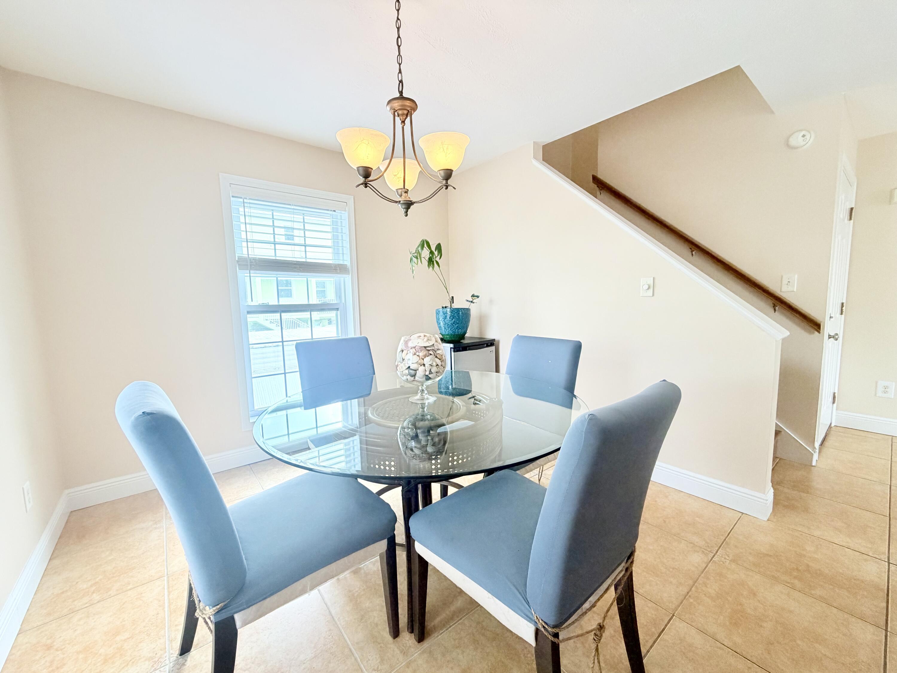 1313 Calder Road Key Largo, FL 33037 - Photo 29 of 72 Dining Room