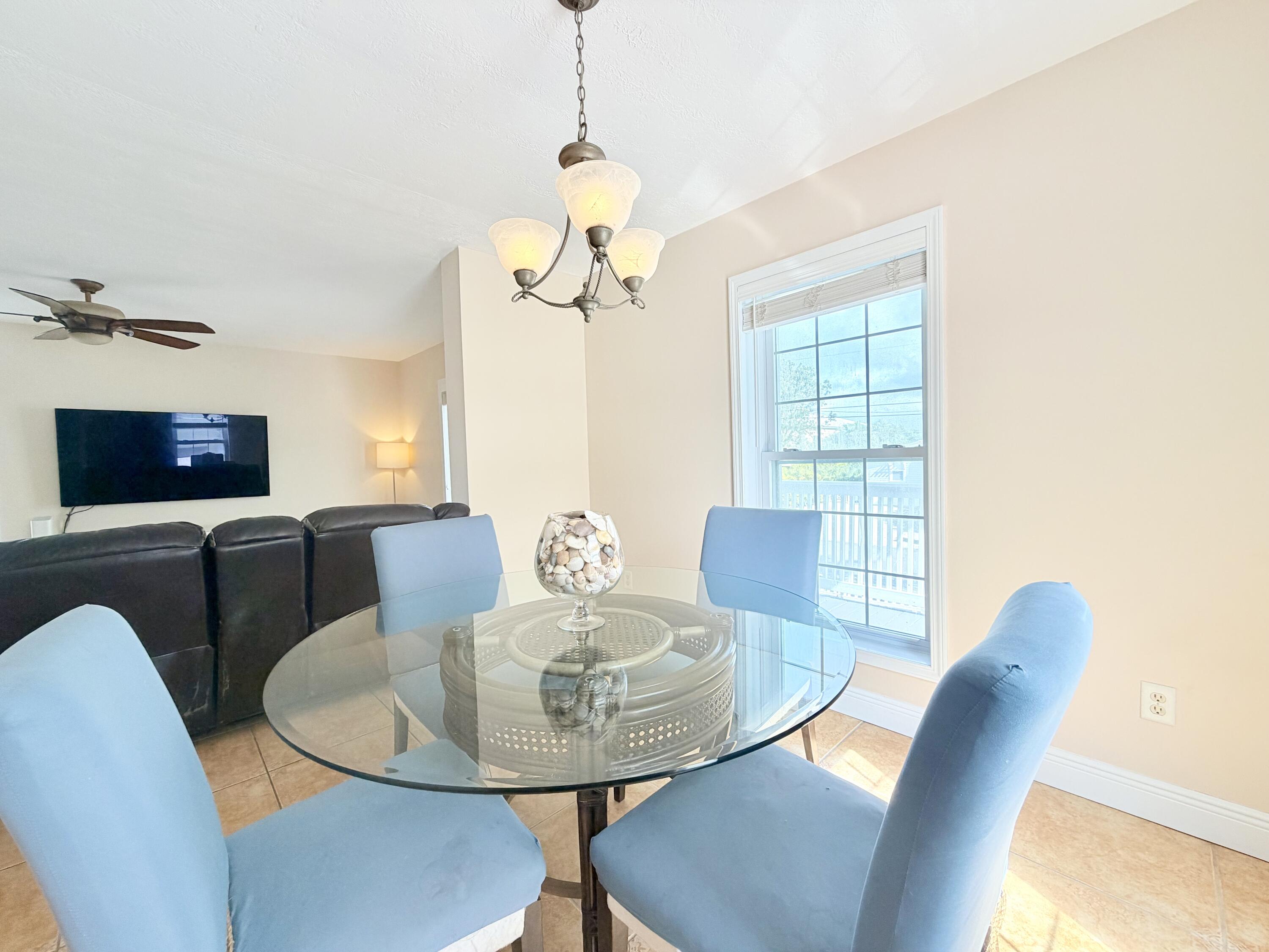 1313 Calder Road Key Largo, FL 33037 - Photo 30 of 72 Dining Room