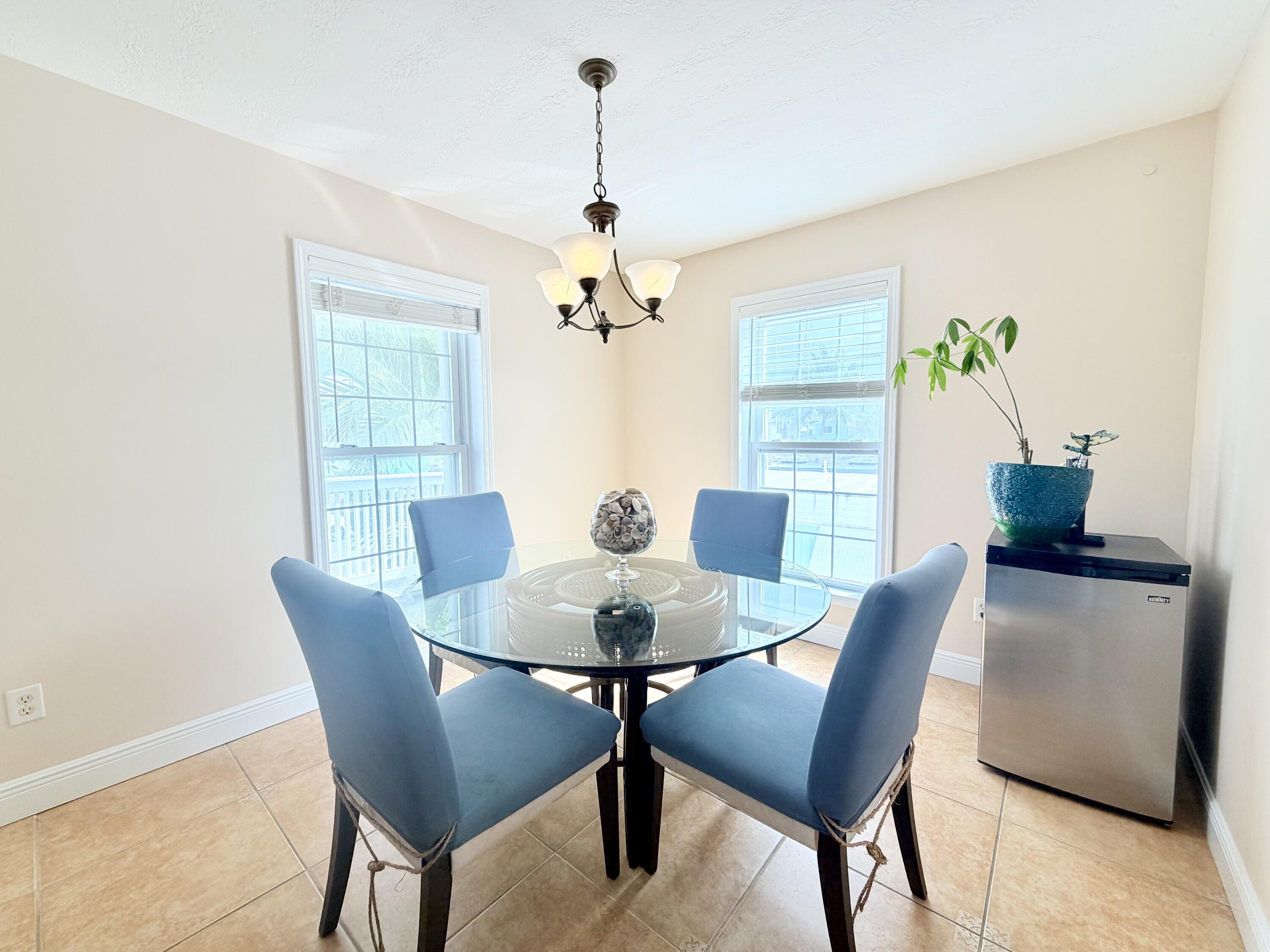 1313 Calder Road Key Largo, FL 33037 - Photo 31 of 72 Dining Room