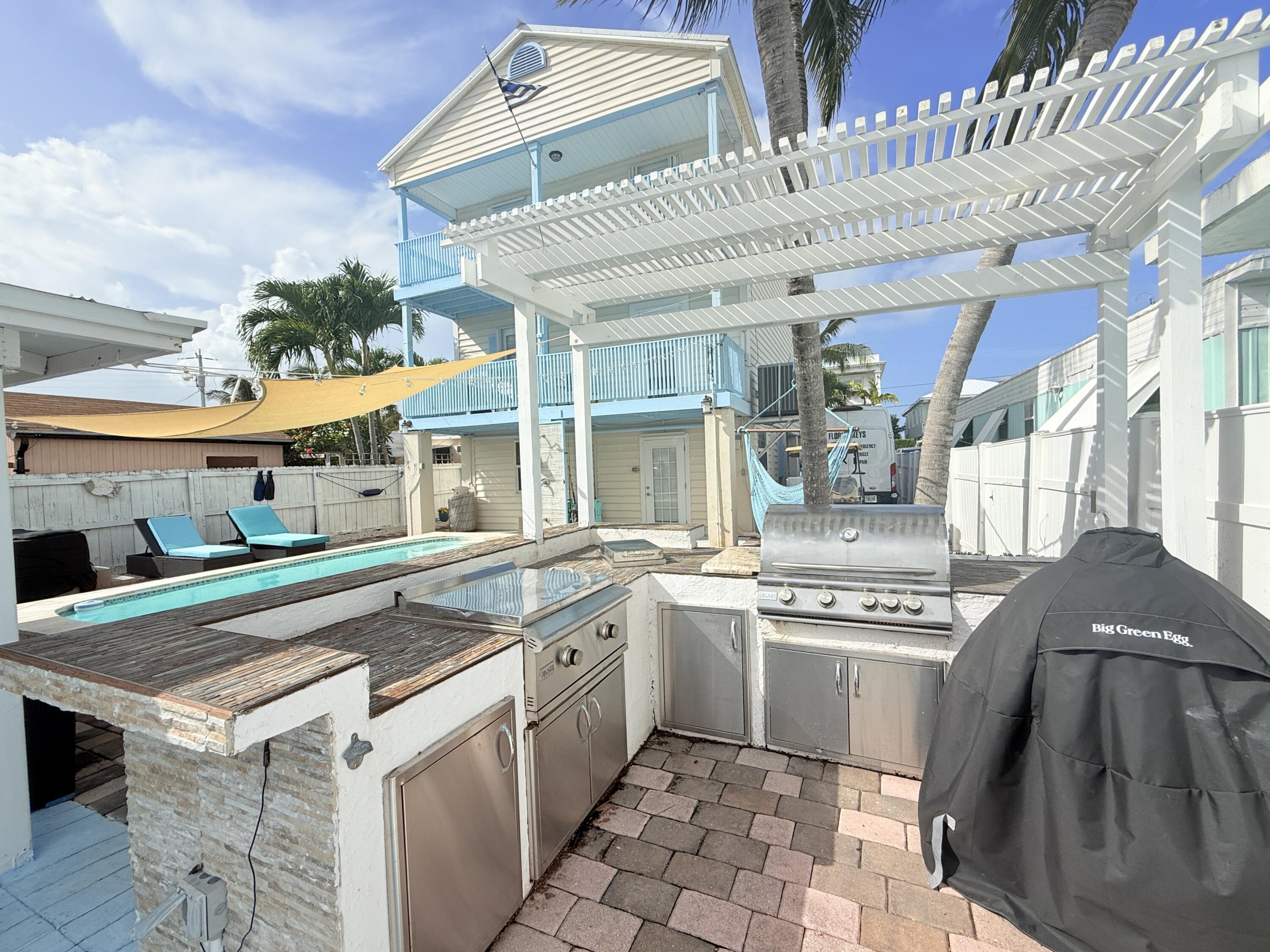 1313 Calder Road Key Largo, FL 33037 - Photo 56 of 81 BBQ Grill Area