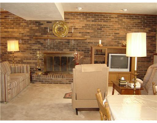 1066 Chapel Road Monaca, PA 15061 - Photo 13 of 18 Den/Family/Great Room.