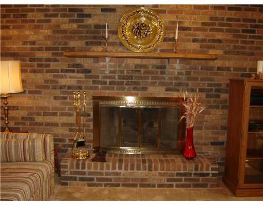 1066 Chapel Road Monaca, PA 15061 - Photo 14 of 18 Den/Family/Great Room.