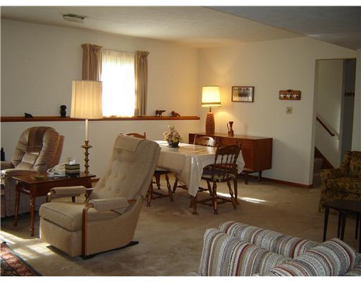 1066 Chapel Road Monaca, PA 15061 - Photo 16 of 18 Den/Family/Great Room.