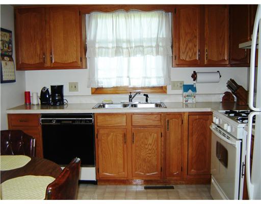 1066 Chapel Road Monaca, PA 15061 - Photo 7 of 18 Kitchen.