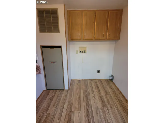 $77,500 | 1050 West Central Avenue, Sutherlin, OR 97479