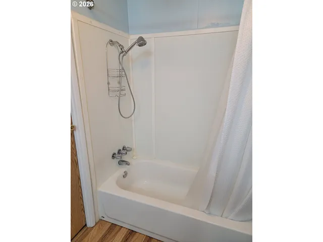 $77,500 | 1050 West Central Avenue, Sutherlin, OR 97479