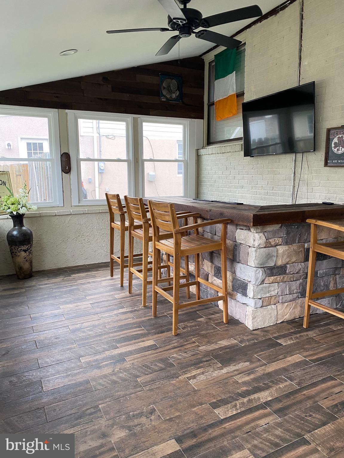 9 East Garden Road Broomall, PA 19008 - Photo 12 of 20 Florida Room