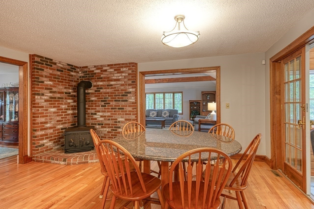 32 Virginia Road Tyngsborough, MA 01879 - Photo 7 of 42 Gallery Image 7