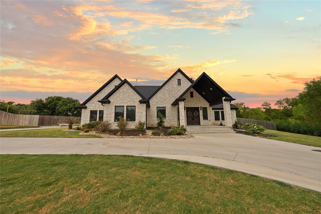 240 Royals Ranch Road Lorena, TX 76655 - Photo 36 of 40 Gallery Image 36