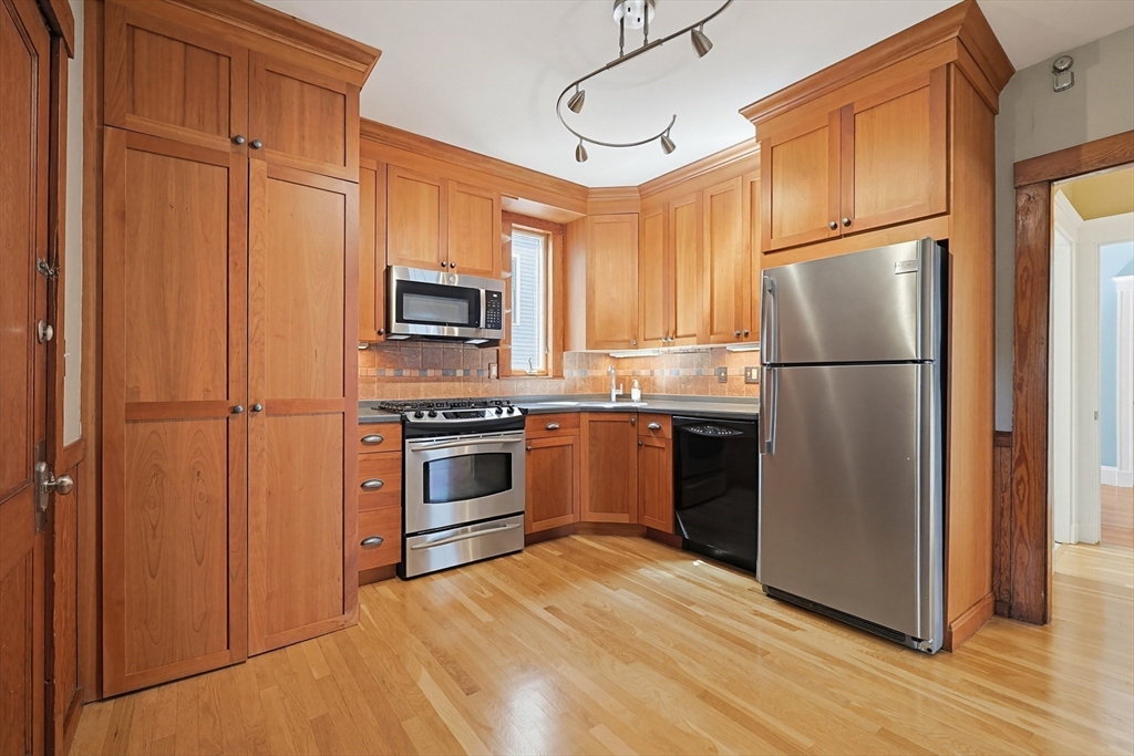 39 Sedgwick Street, Unit 1 Boston, MA 02130 - Photo 4 of 30