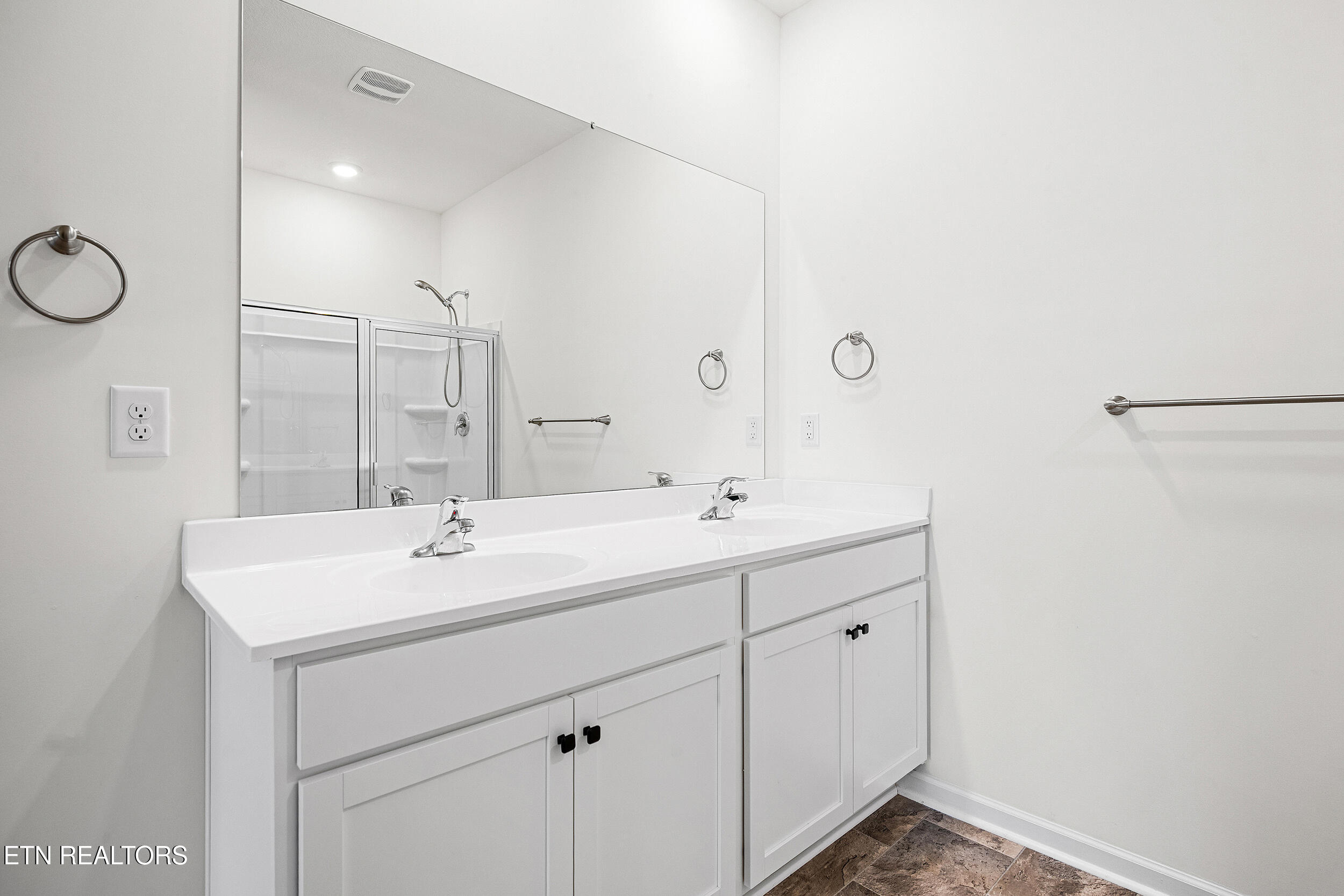 2329 Stream View Lane Morristown, TN 37814 - Photo 16 of 29 2329 stream view 016