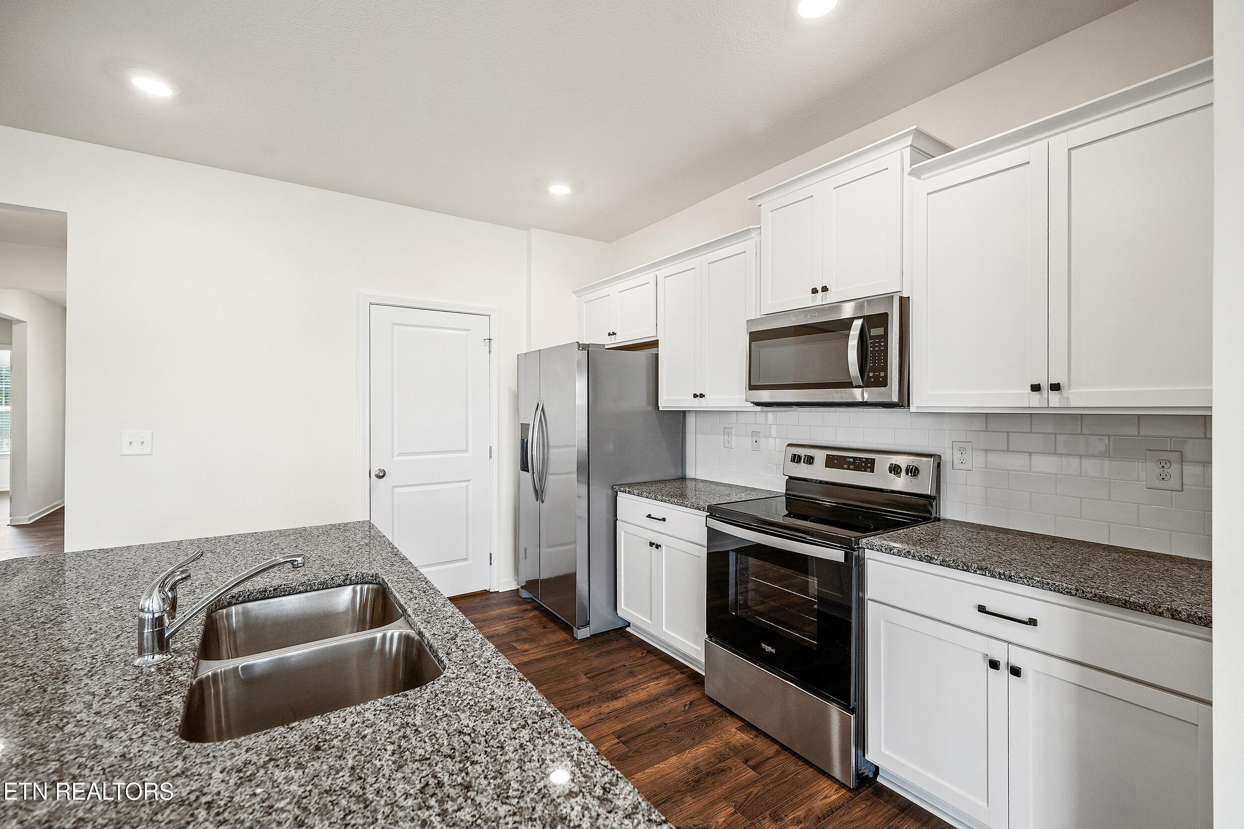 2329 Stream View Lane Morristown, TN 37814 - Photo 8 of 29 2329 stream view 008