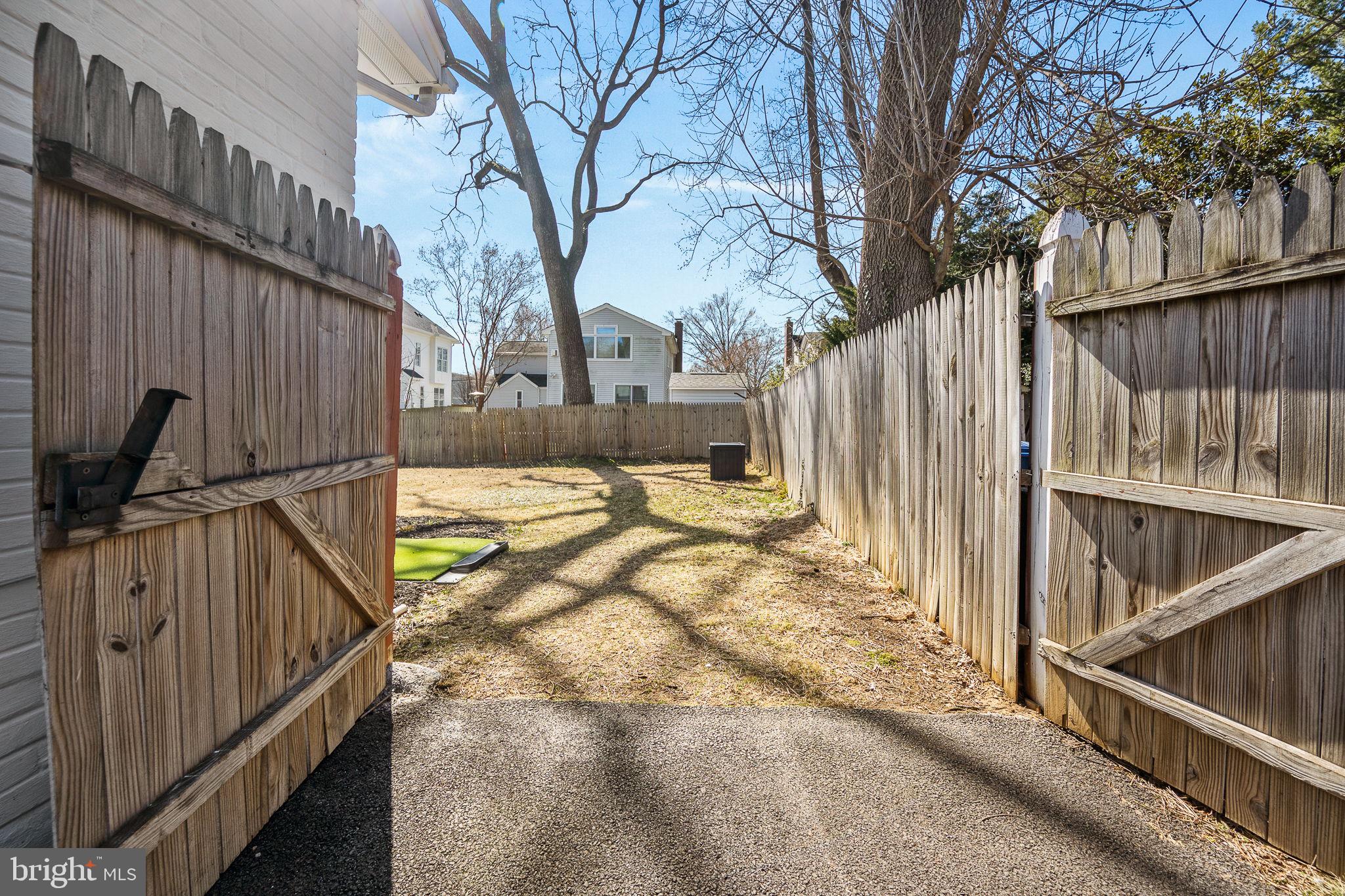 5020 River Road Bethesda, MD 20816 - Photo 30 of 36