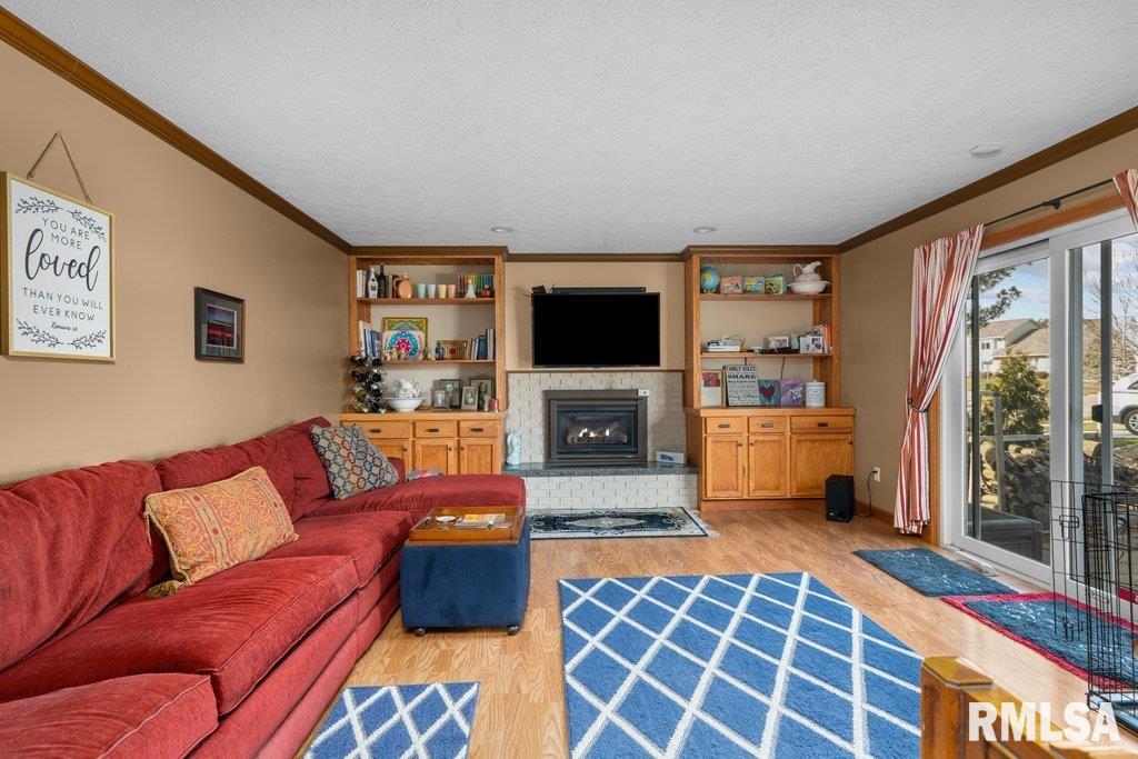 4540 Trails End Road Bettendorf, IA 52722 - Photo 14 of 37