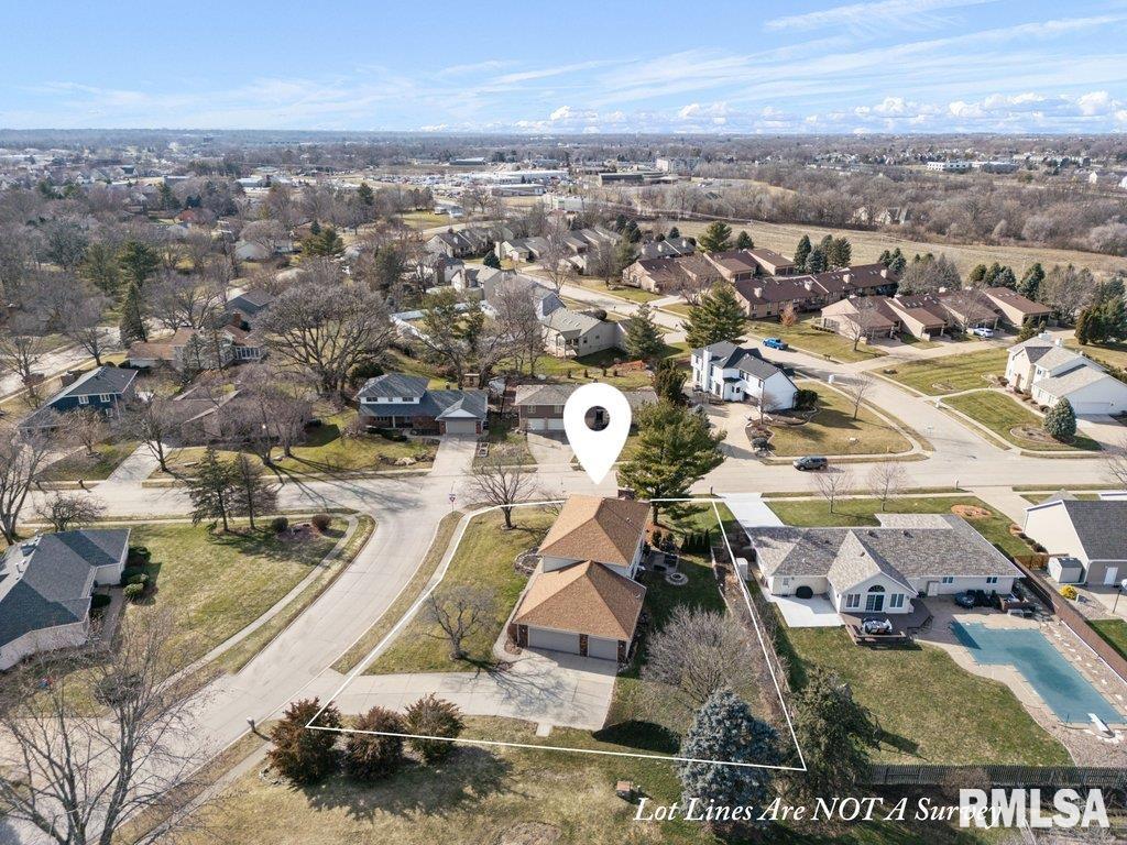 4540 Trails End Road Bettendorf, IA 52722 - Photo 3 of 37