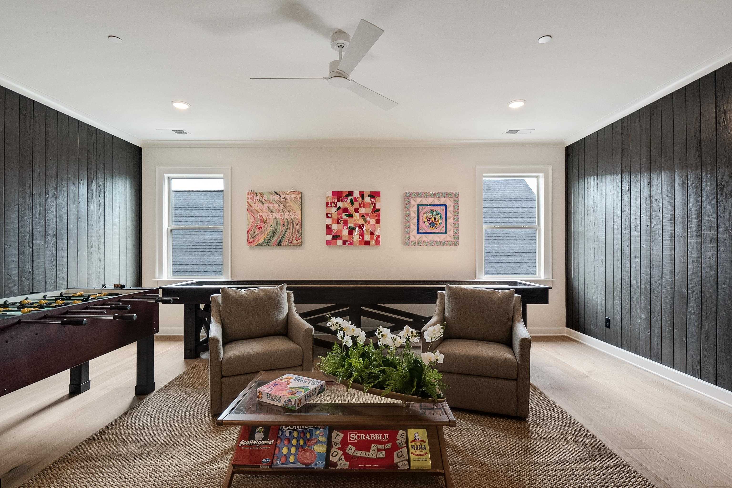 760 Cardinal Cove Collierville, TN 38017 - Photo 35 of 40 a living room with furniture and a couch