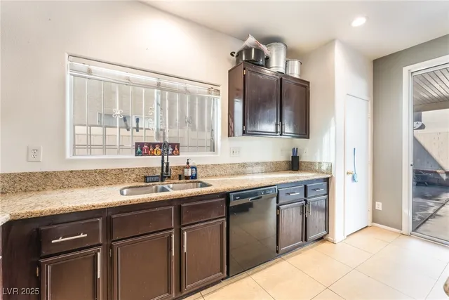 $397,999 | 4217 Walnut Glen Drive, Las Vegas, NV 89115