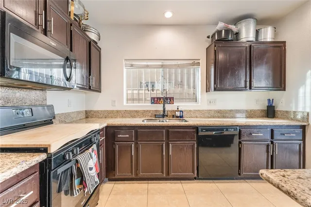 $397,999 | 4217 Walnut Glen Drive, Las Vegas, NV 89115