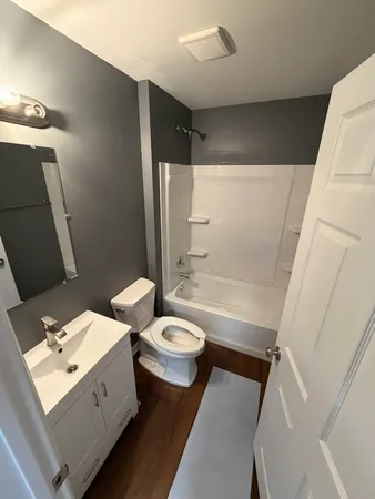$1,500 | 1100 9th Street, Unit 1, Harvard, IL 60033