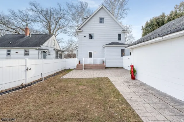 $2,250 | 71 Broad Street, Unit 1, Summit, NJ 07901