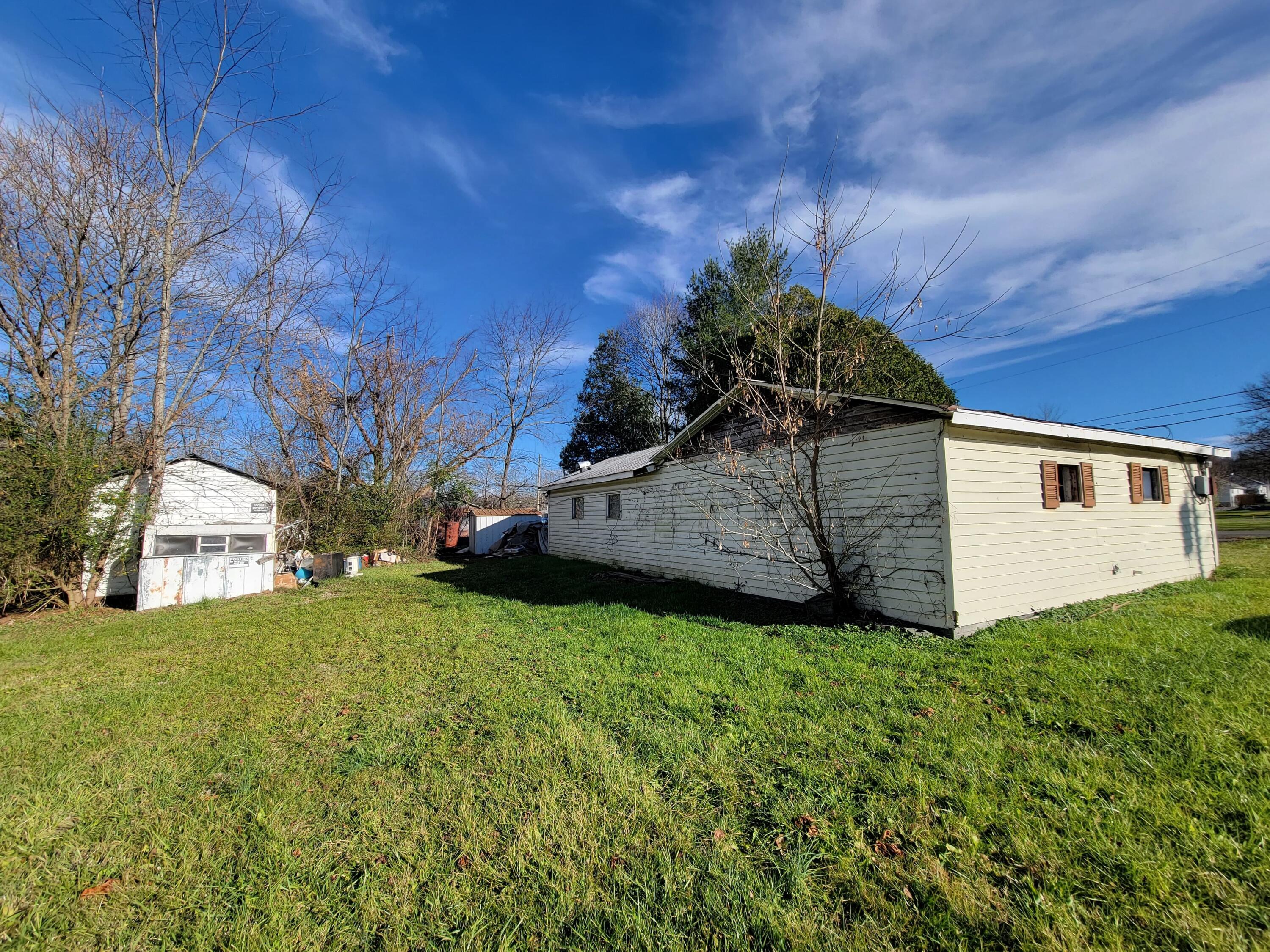 11719 Albemarle Road Coeburn, VA 24230 - Photo 6 of 14 6