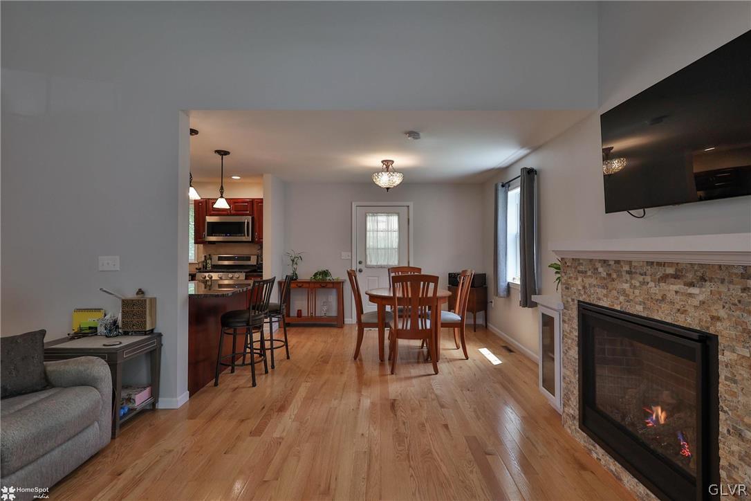 1934 Hopewell Road Bethlehem, PA 18017 - Photo 4 of 50 Gallery Image 4