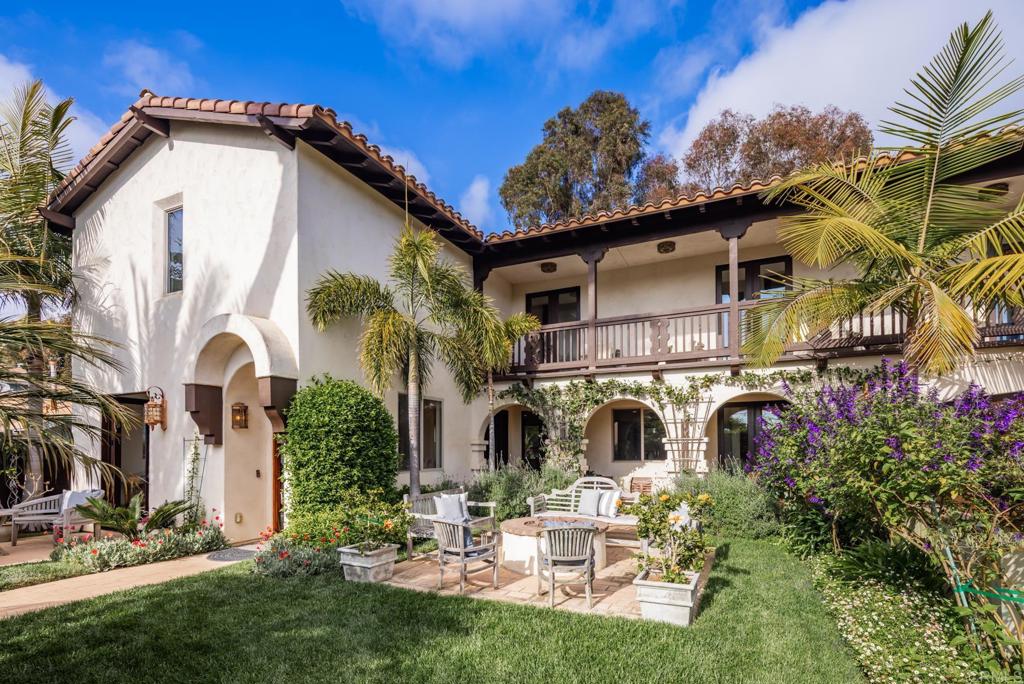 1133 Hermes Avenue Encinitas, CA 92024 - Photo 6 of 40 a front view of a house with garden