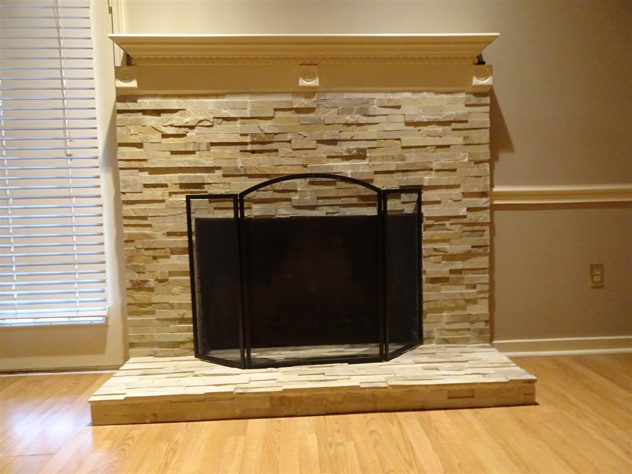 135 Timbercrest Drive Ridgeland, MS 39157 - Photo 7 of 24 New stacked stone