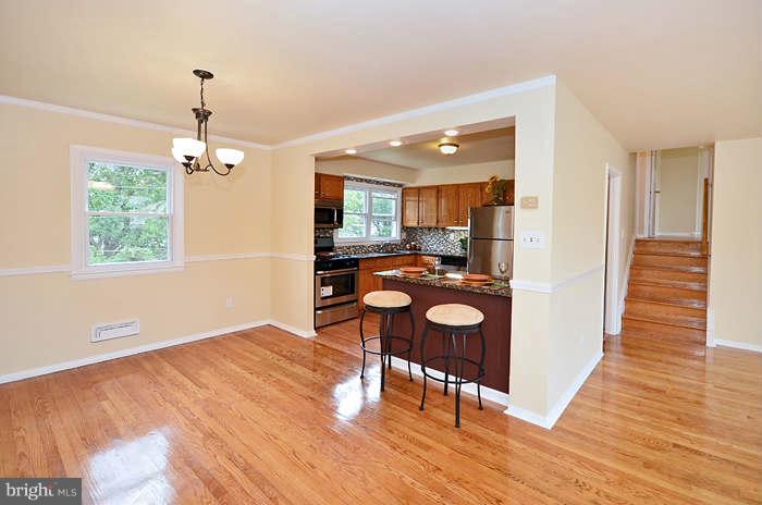 1849 Wycliffe Road Baltimore, MD 21234 - Photo 6 of 15 Dining Room