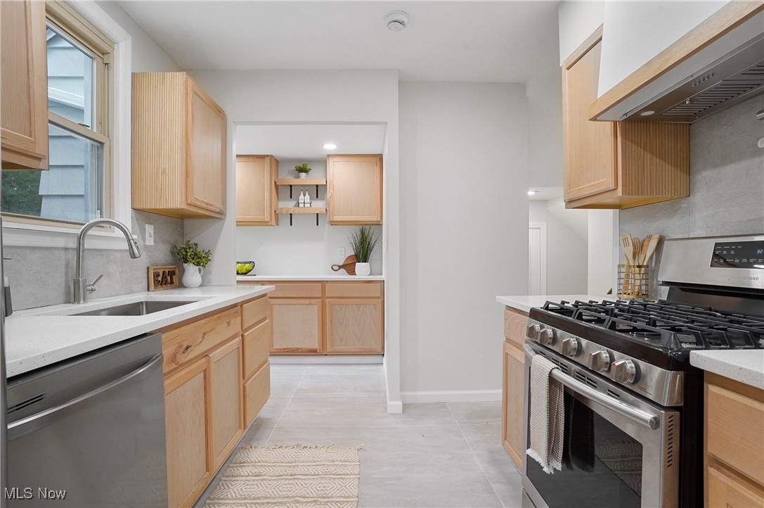 3734 Bainbridge Road Cleveland Heights, OH 44118 - Photo 13 of 41