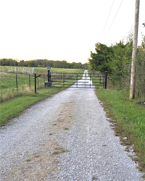 30808 East County Line Road Pleasant Hill, MO 64080 - Photo 3 of 31 Gallery Image 3