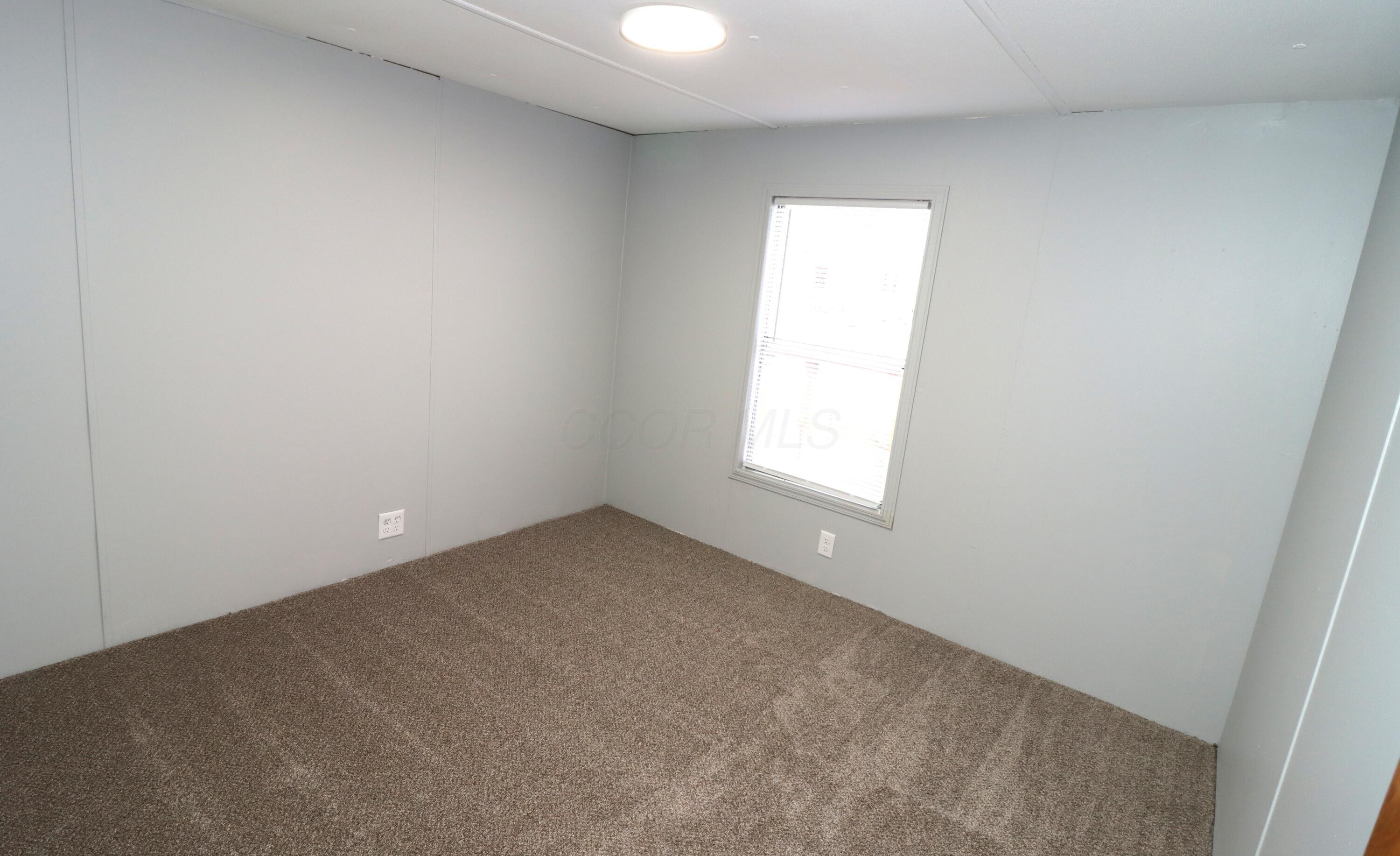 8565 Smith-Calhoun Road, Unit 192 Plain City, OH 43064 - Photo 11 of 18 Bedroom 2