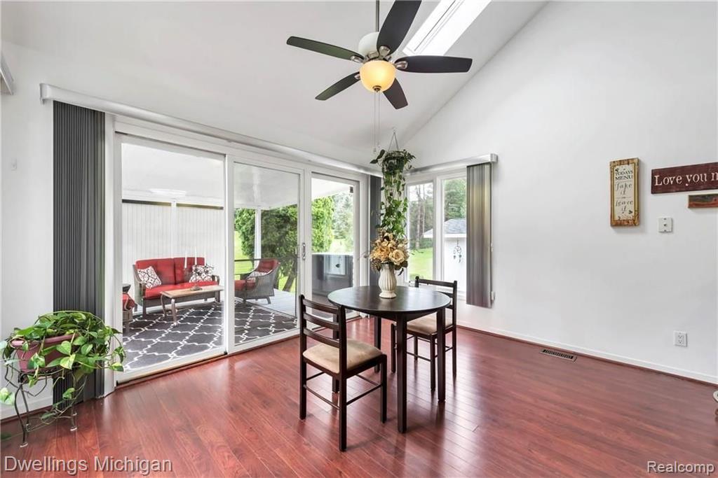 1037 South Adams Road Rochester Hills, MI 48309 - Photo 23 of 67