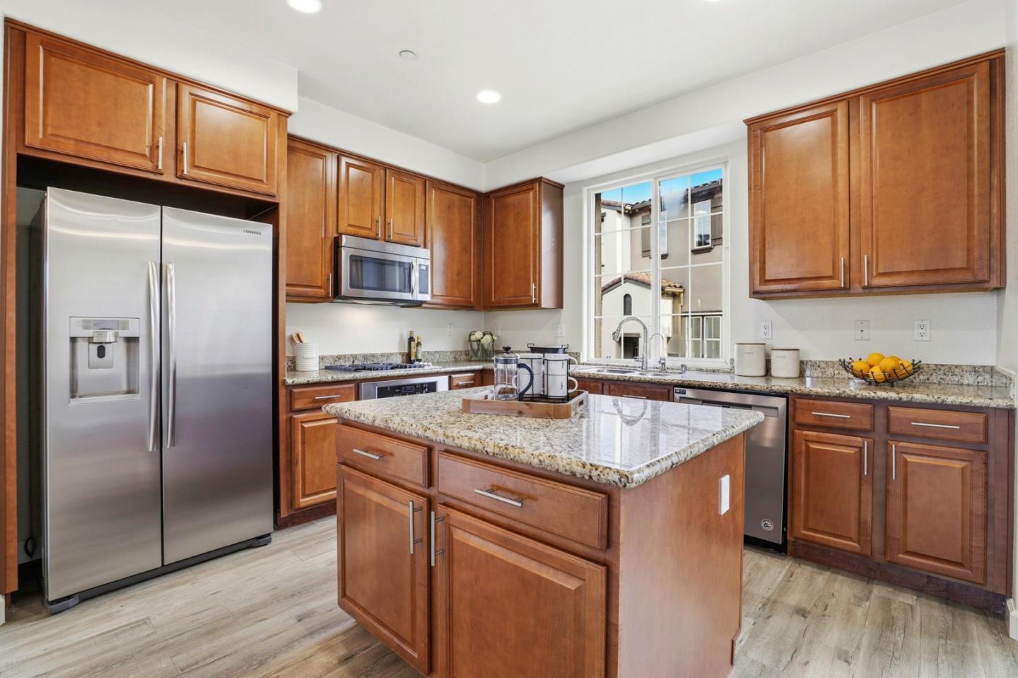 500 Alvarez Common Milpitas, CA 95035 - Photo 4 of 41