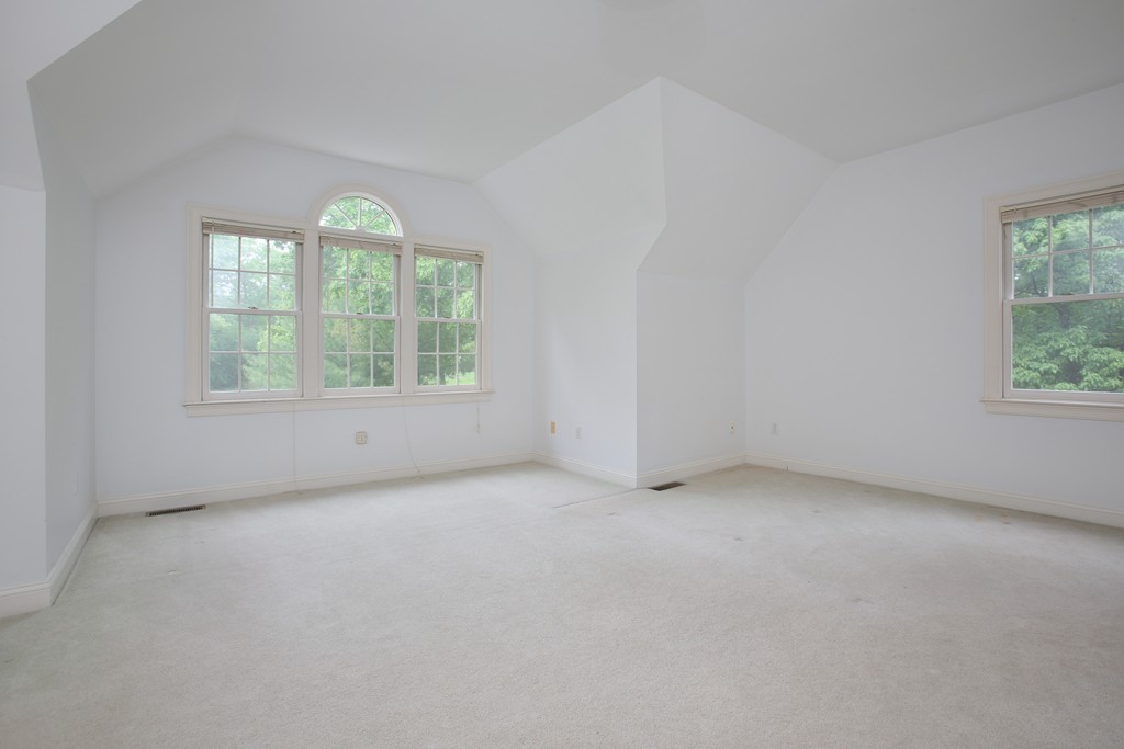 44 Coolidge Farm Road Boxborough, MA 01719 - Photo 8 of 15