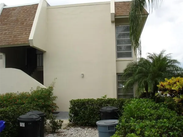 $1,500 | 7211 West Country Club Drive North, Unit 133, Sarasota, FL 34243