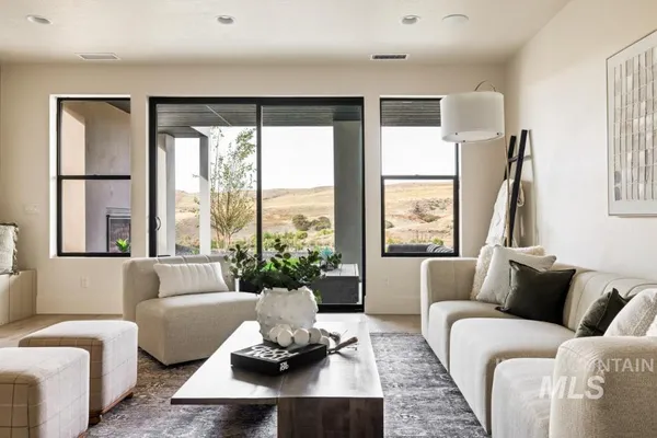 $1,599,900 | 20141 North Swire Grn Way, Boise, ID 83714