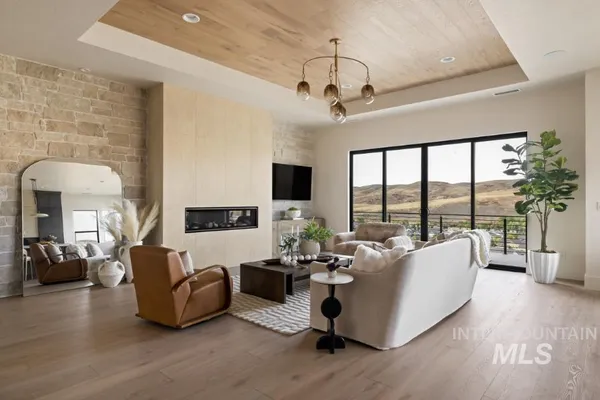 $1,599,900 | 20141 North Swire Grn Way, Boise, ID 83714