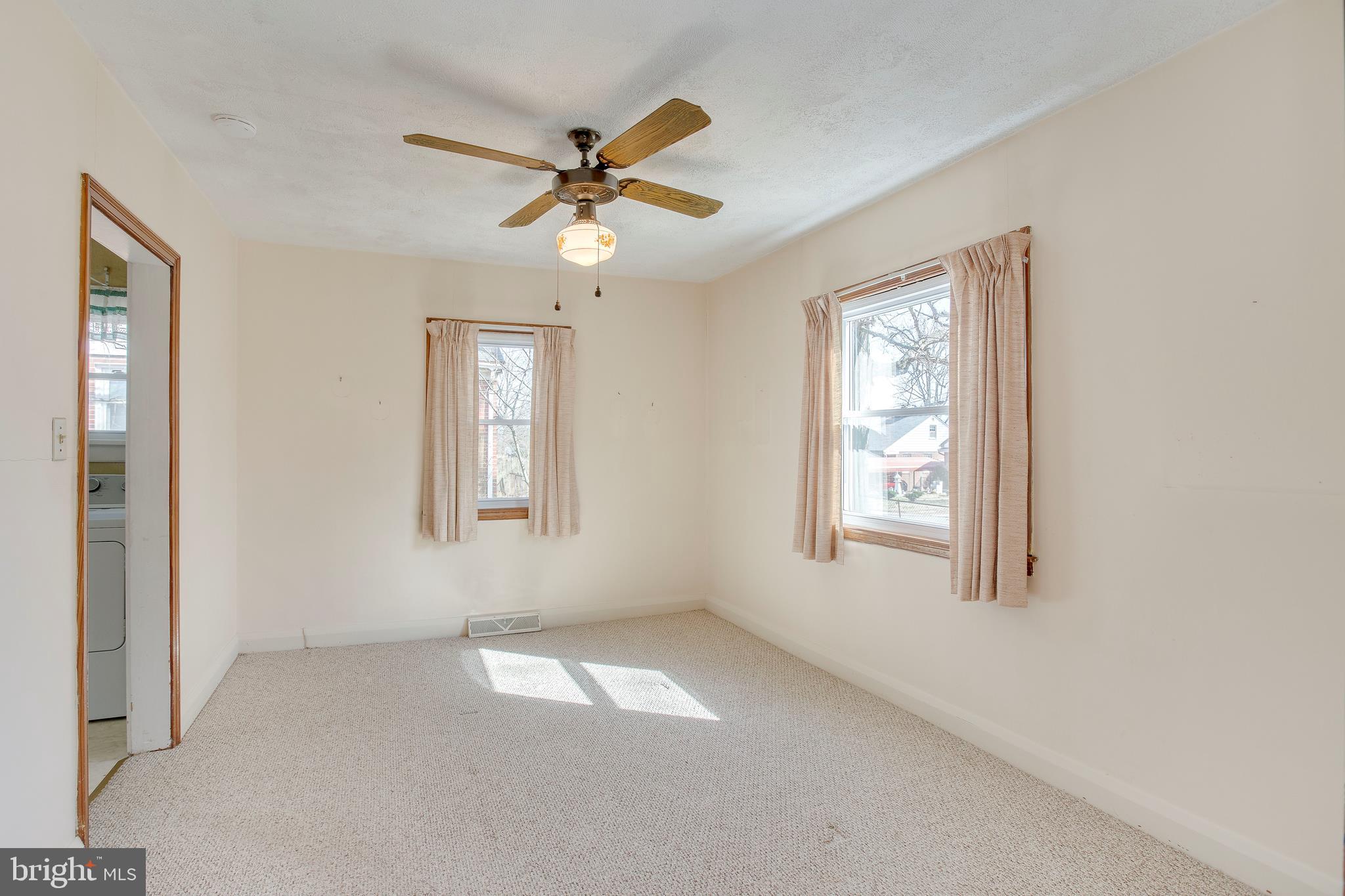 1716 Hilyard Road Baltimore, MD 21234 - Photo 22 of 33 Dining Room