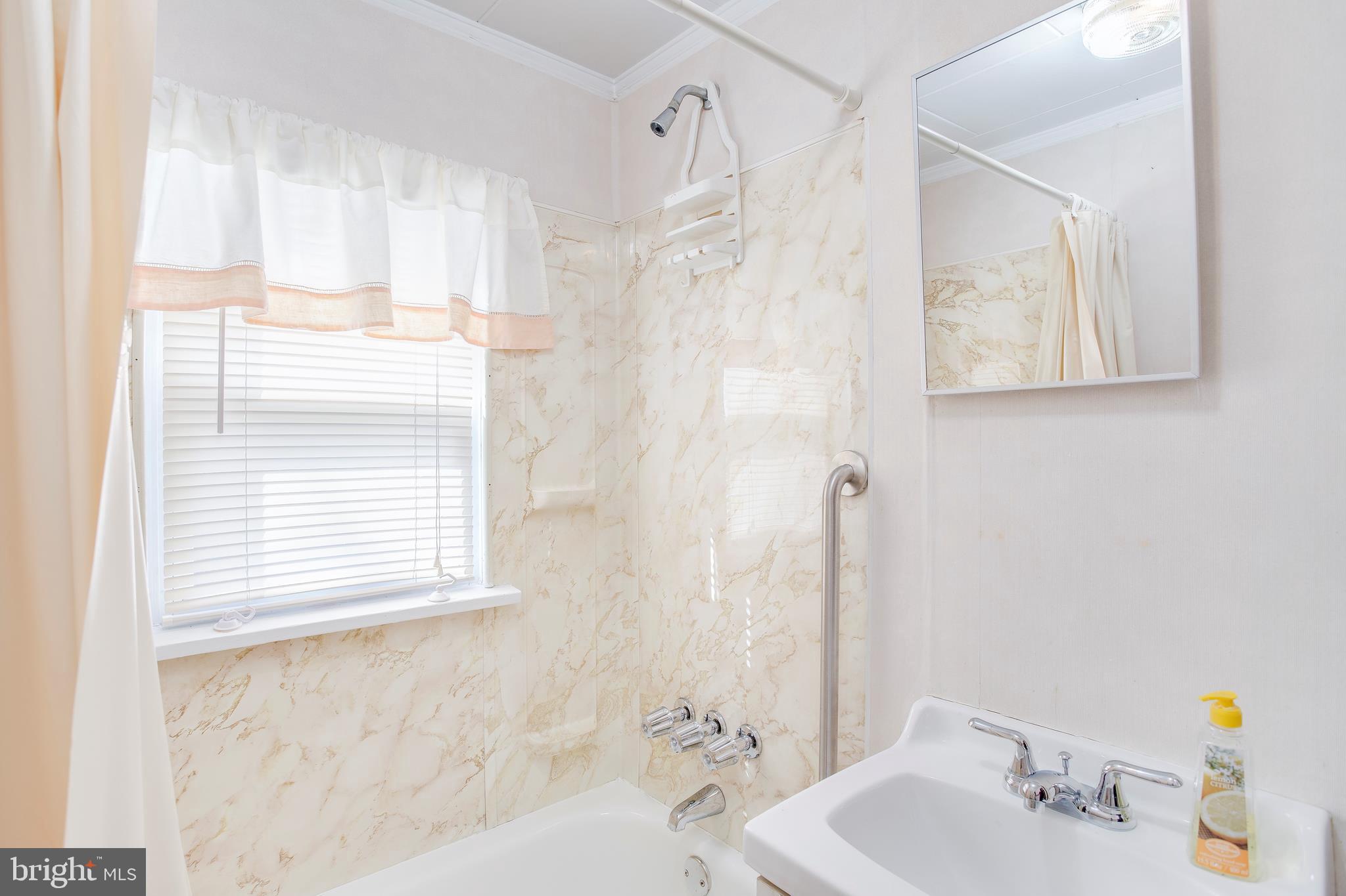 1716 Hilyard Road Baltimore, MD 21234 - Photo 33 of 33 Bathroom
