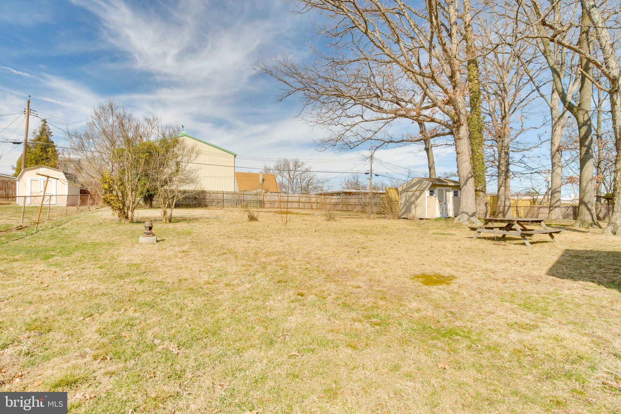 1716 Hilyard Road Baltimore, MD 21234 - Photo 8 of 33 Large Level Backyard