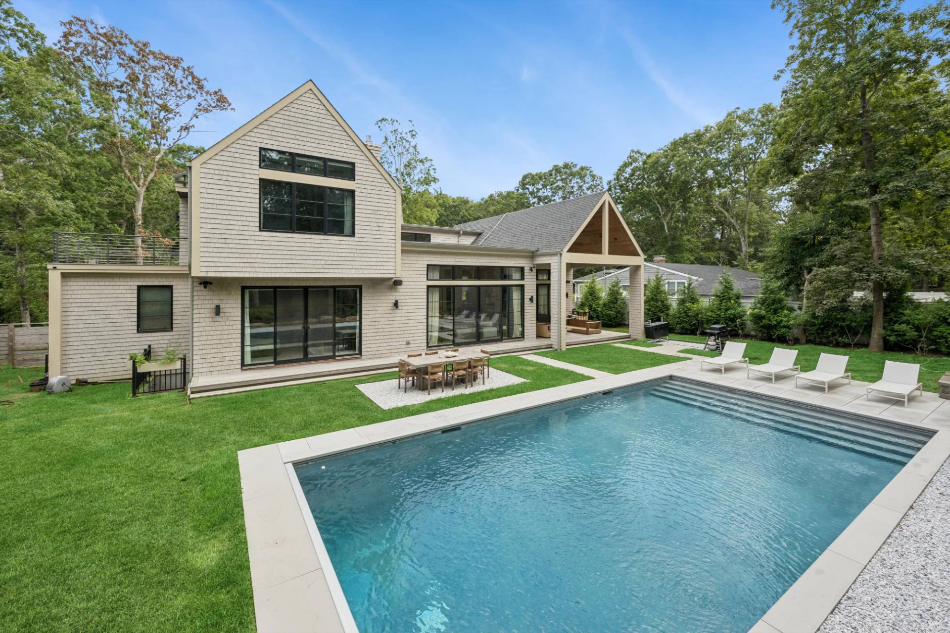 14 Rutland Road East Hampton, NY 11937 - Photo 2 of 33 Gallery Image 2