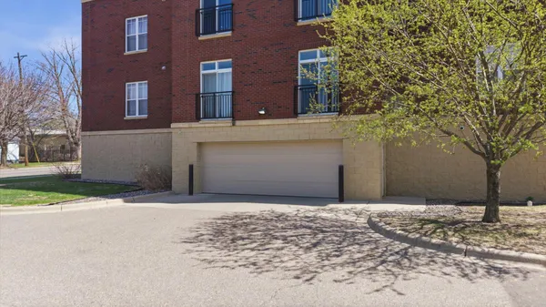 $124,900 | 1776 Maryland Avenue East, Unit 106, St. Paul, MN 55106