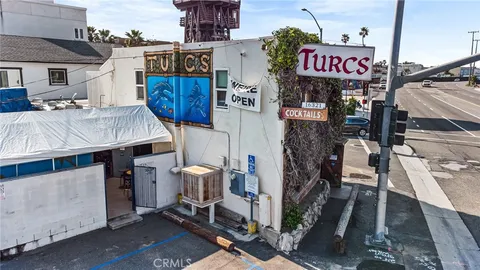 a view of utility room