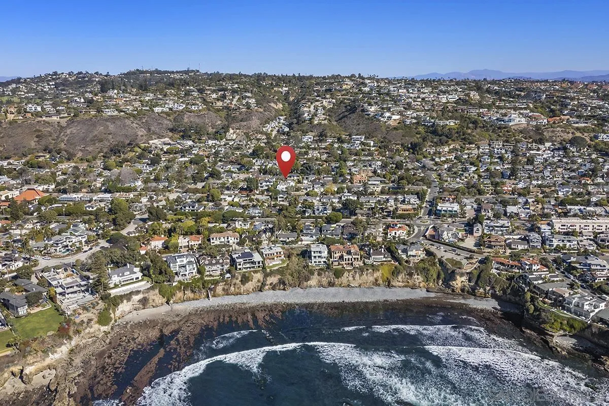 5902 Beaumont Avenue La Jolla, CA 92037 - Photo 8 of 8 a view of city and mountain