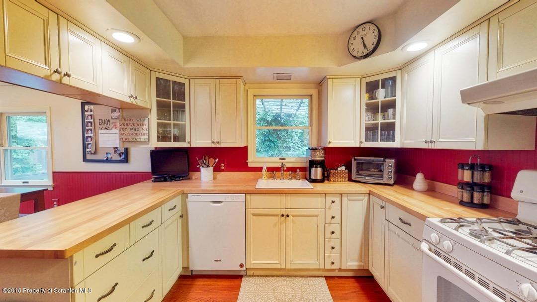 318 Layton Road Clarks Summit, PA 18411 - Photo 18 of 49 Gallery Image 18