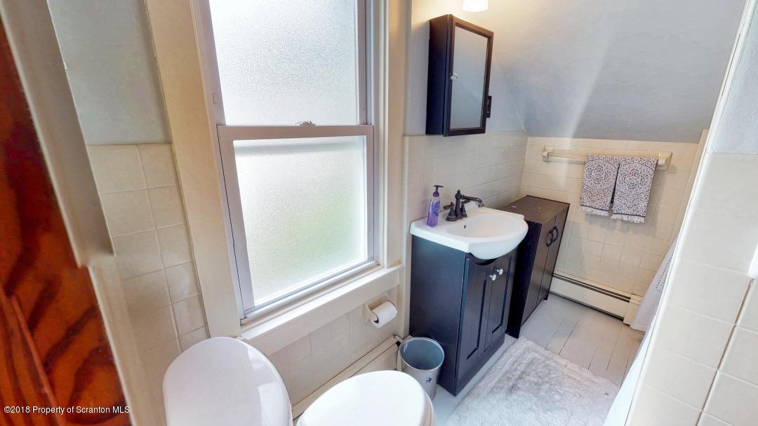 318 Layton Road Clarks Summit, PA 18411 - Photo 27 of 49 Gallery Image 27