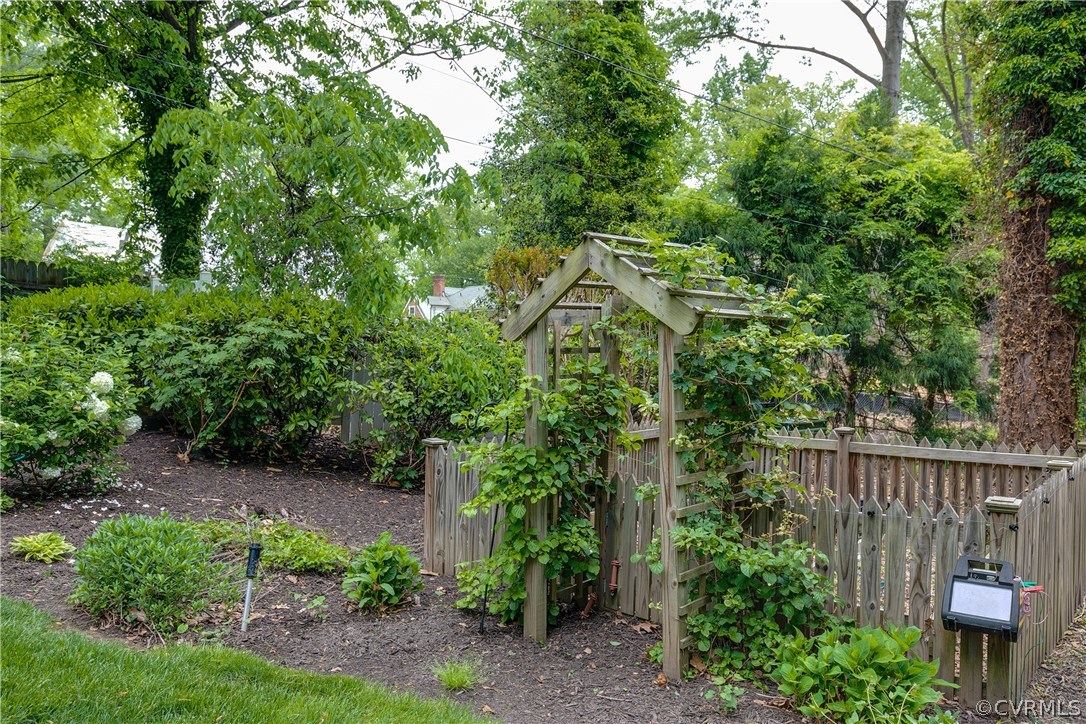 209 Old Oak Road Henrico, VA 23229 - Photo 47 of 50 Gallery Image 47