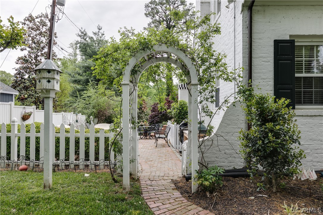 209 Old Oak Road Henrico, VA 23229 - Photo 48 of 50 Gallery Image 48